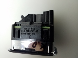 Mercedes Benz C-Class 204 (2007–2014) Esiukse klaaslüliti A2048707358 - 2