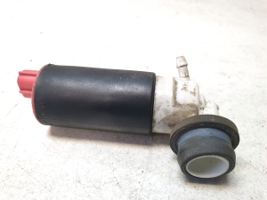 TOYOTA Corola Verso R1 (2004–2009) Front windshield washer pump - 2