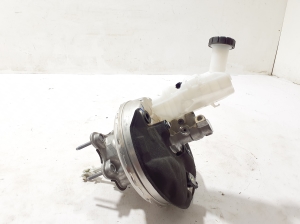 RENAULT Clio V (2019–2026) Brake booster 472102432R - 2