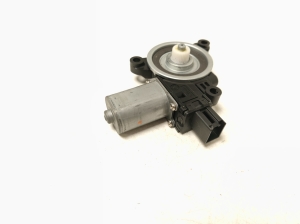 Mazda CX-3 (2015–2026) Front door window regulator motor BHP15958X - 3