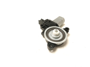 Mazda CX-3 (2015–2026) Hinterer Seitentür-Fensterhebermotor BHP15958X - 2