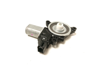 Mazda CX-3 (2015–2026) Hinterer Seitentür-Fensterhebermotor BHP15958X - 6