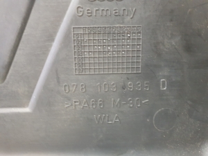 AUDI A8 D2 (1994–2002) Engine cover 078103935D - 2