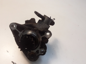 Mitsubishi Pajero IV (2006–2026) Vacuum pump 2020A013 - 2