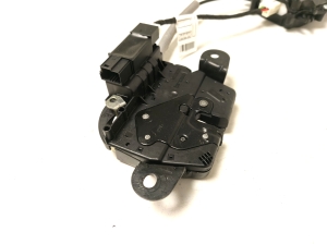 BMW 2 SERIES F45 (2014–2026) Trunk lid lock 734853004 - 3
