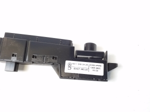 Mercedes Benz E-Class W211 (2002–2009) Switch and its parts A2115420426 - 2