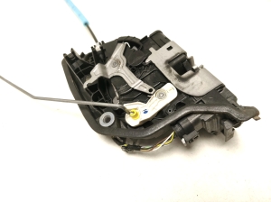 BMW 2 SERIES F45 (2014–2026) Front door lock 7281937 - 5