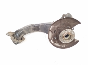   Rear wheel hub and its parts  - 6851580 