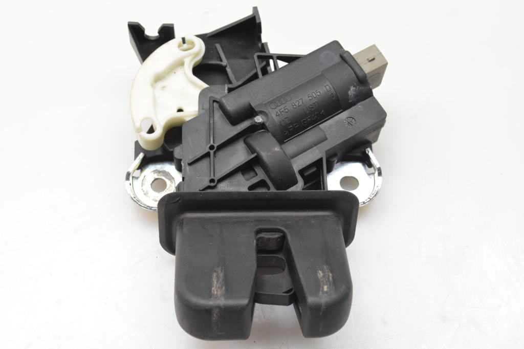 Volkswagen Passat B6 (2005–2010) Trunk lid lock 4F5827505D Volkswagen Passat B6 (2005–2010) Trunk lid lock 4F5827505D