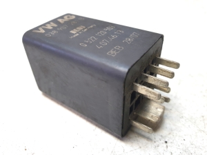Glow plug relay - 038907281B