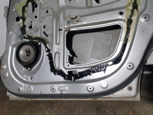 TOYOTA Corola Verso R1 (2004–2009) Rear side doors - 3