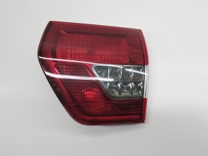 Citroen C5 II (2008–2016) Kofferraumdeckel-Rückleuchte und ihre Teile 9675067880 - 3