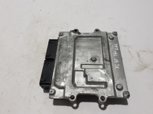 VOLVO XC90 (2015–2024) Engine control unit 31459914 - 2