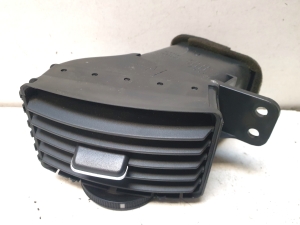 Dashboard air vent grilles - 5566064010