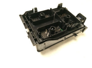 Opel Astra K (2015–2021) Sicherungskästen 39069684 - 4