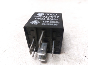 Skoda Octavia I (1996–2004) Relais 7H0957917 - 4