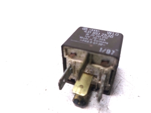 AUDI 80 [B4] (1991–1996) Relay 431951253D - 3