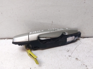TOYOTA Corola Verso R1 (2004–2009) Rear side door exterior handle - 3