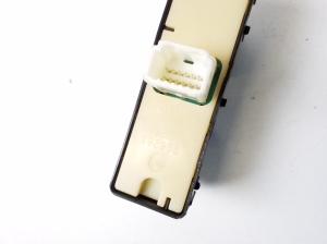 LEXUS IS (2013–2020) Door lock/unlock switch 192966 - 3