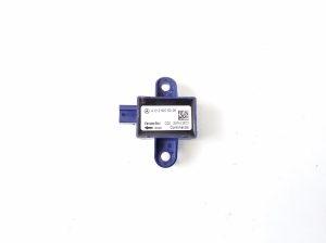 Mercedes Benz C-Class 204 (2007–2014) Airbagsensor A2128205026