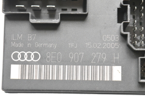 AUDI A4 B7 (2004–2008) Light control module 8E0907279H - 2
