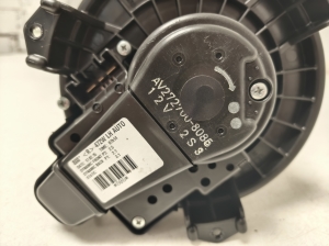 TOYOTA Avensis T27 (2008–2019) Salongi puhuri mootor AV2727008085 - 2