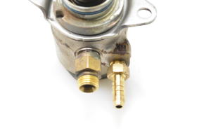 Skoda Rapid (2011–2026) Fuel pump 03C127026P - 5