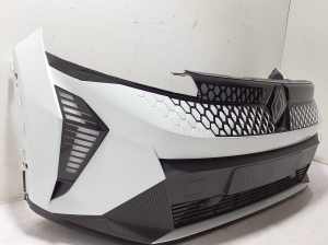 RENAULT Scenic E-Tech I (2024–2026) Front bumper 620263121R - 4