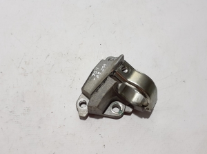 Front drive shaft bracket - 397742429R