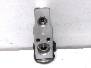 TOYOTA Corola Verso R1 (2004–2009) Klimaschlauch Ventil MF4475002112 - 2