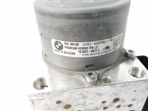BMW 2 SERIES F45 (2014–2026) ABS plokk 6895512 - 3