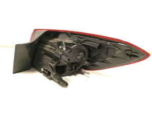 Opel Astra K (2015–2021) Eckleuchte hinten 39077374 - 9