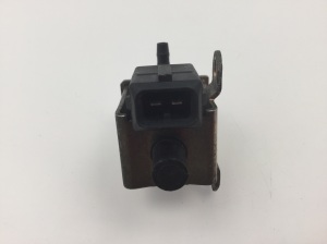 AUDI A4 B5 (1994–2001) Solenoid 026906283H - 2