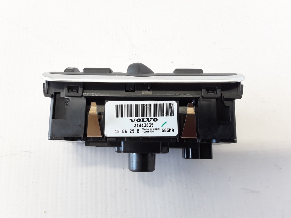 Used VOLVO XC60 Light on switch 31443839