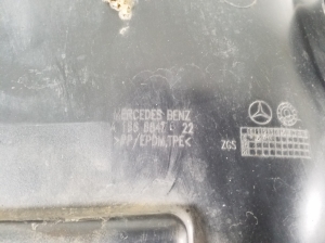 Mercedes Benz GLS 166 (2015–2019) Priekšējā apakšspārna aizmugurējā daļa A1668847622 - 2