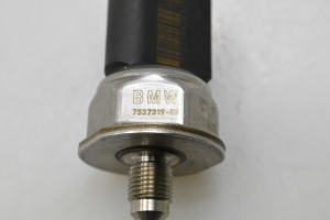 BMW 1 SERIES E87 (2003–2012) Kraftstoffhochdrucksensor 7537319 - 4