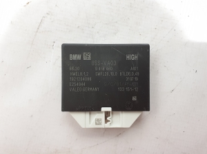   Module de commande d’aide au stationnement  - 9418460 