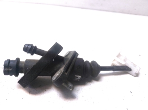 Clutch slave cylinder - 