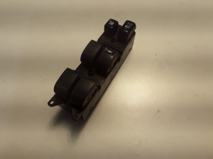 Mitsubishi Pajero IV (2006–2026) Front door glass switch 8608A109 - 2