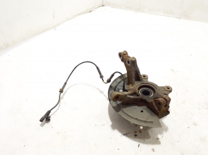 Front wheel hub - 400158414R