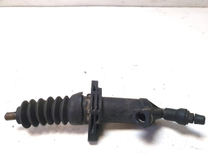 BMW 1 SERIES E88 (2007–2013) Clutch slave cylinder 6785964 - 3