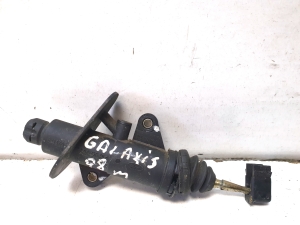 Ford Galaxy (1995–2006) Clutch slave cylinder - 5