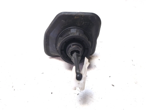Ford Focus (1998–2005) Clutch slave cylinder - 2