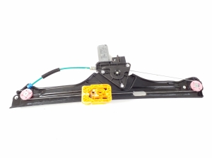 BMW 2 SERIES F45 (2014–2026) Priekšējo durvju logu pacēlājs 7463484 - 2