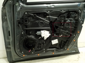 Mercedes Benz GLS 166 (2015–2019) Front door and its parts - 4