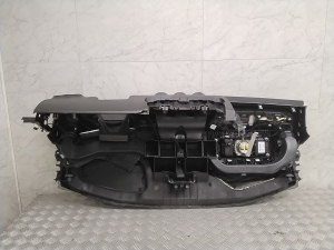 Mercedes Benz GLA-Class H247 (2019–2026) Armaturenbrett A2476803300 - 8