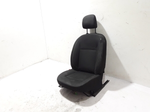 Dacia Logan II (2012–2026) Front seat and its parts - 3