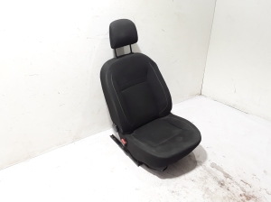 Dacia Logan II (2012–2026) Front seat and its parts - 4