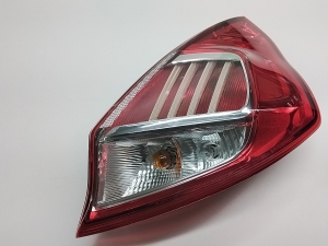 Ford Fiesta VI (2008–2017) Eckleuchte hinten C1BB13404BA - 2
