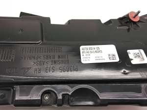 AUDI Q7 (2015–2026) Hintere Eckleuchte und ihre Teile 4M0945094E - 4